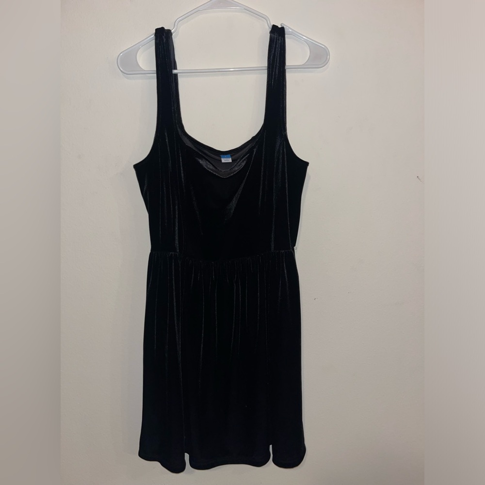 Dress - Picture 4 of 5